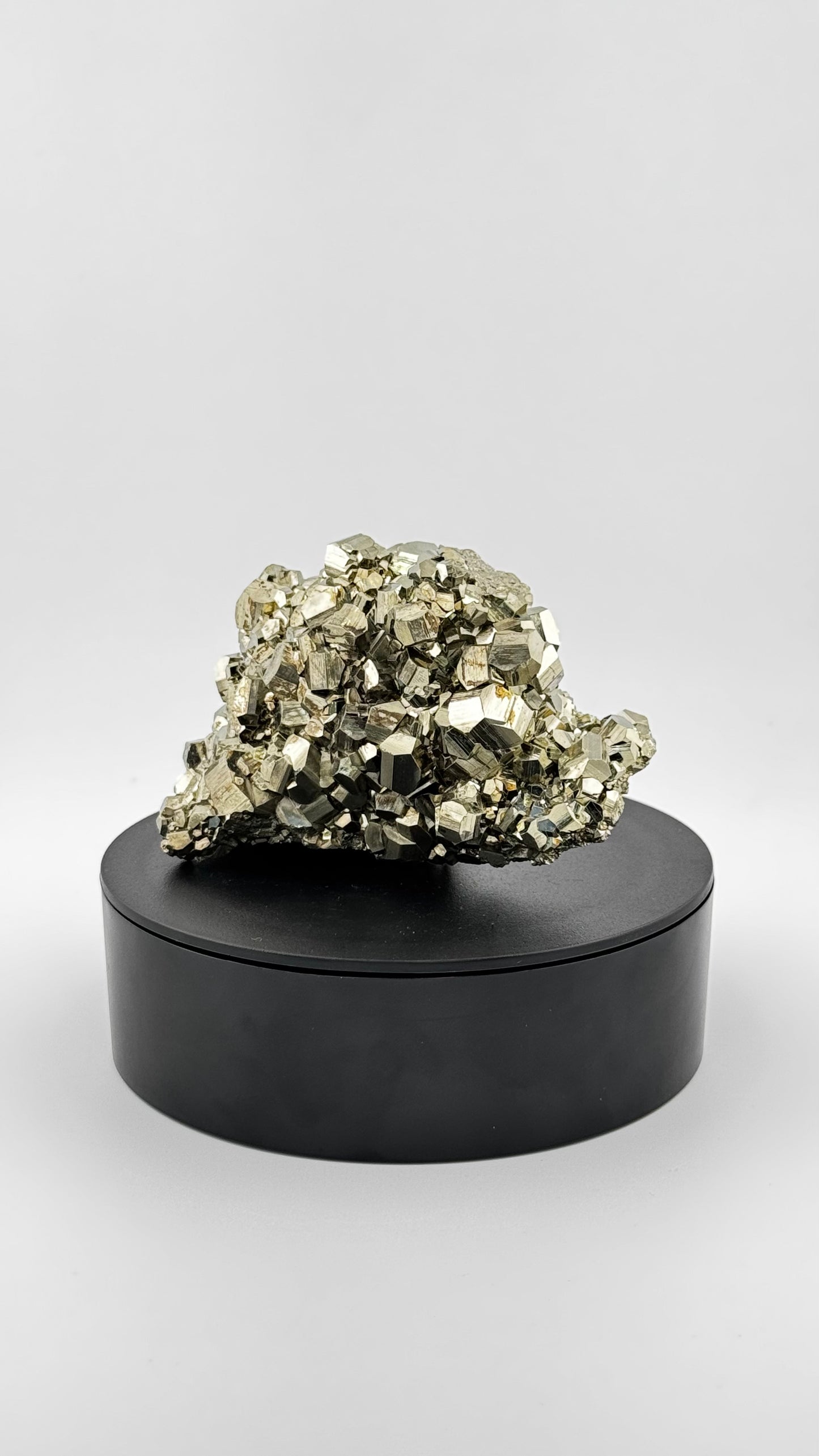 Pyrite Stage – Huanzala Mine, Ancash, Peru | 746g