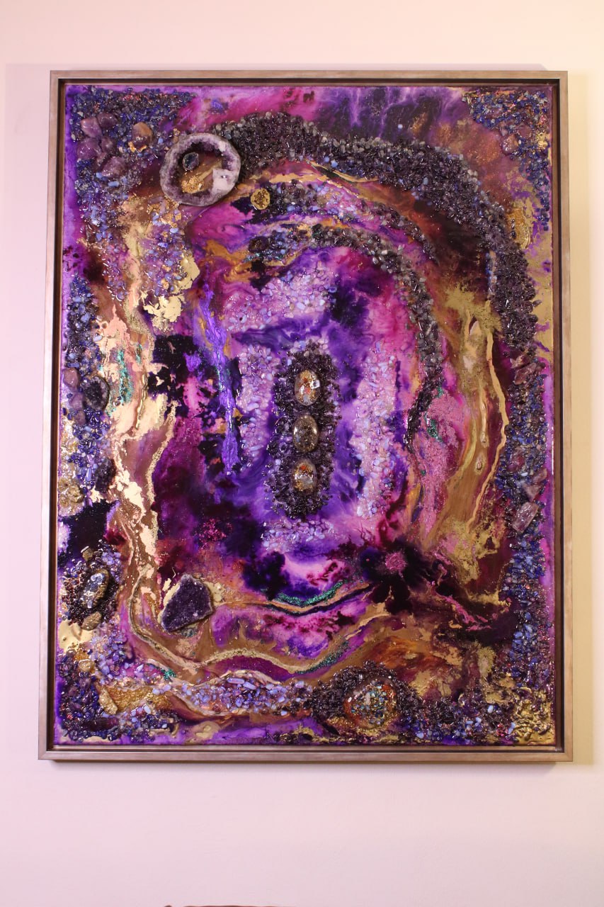 Amethyst Crystal Composition