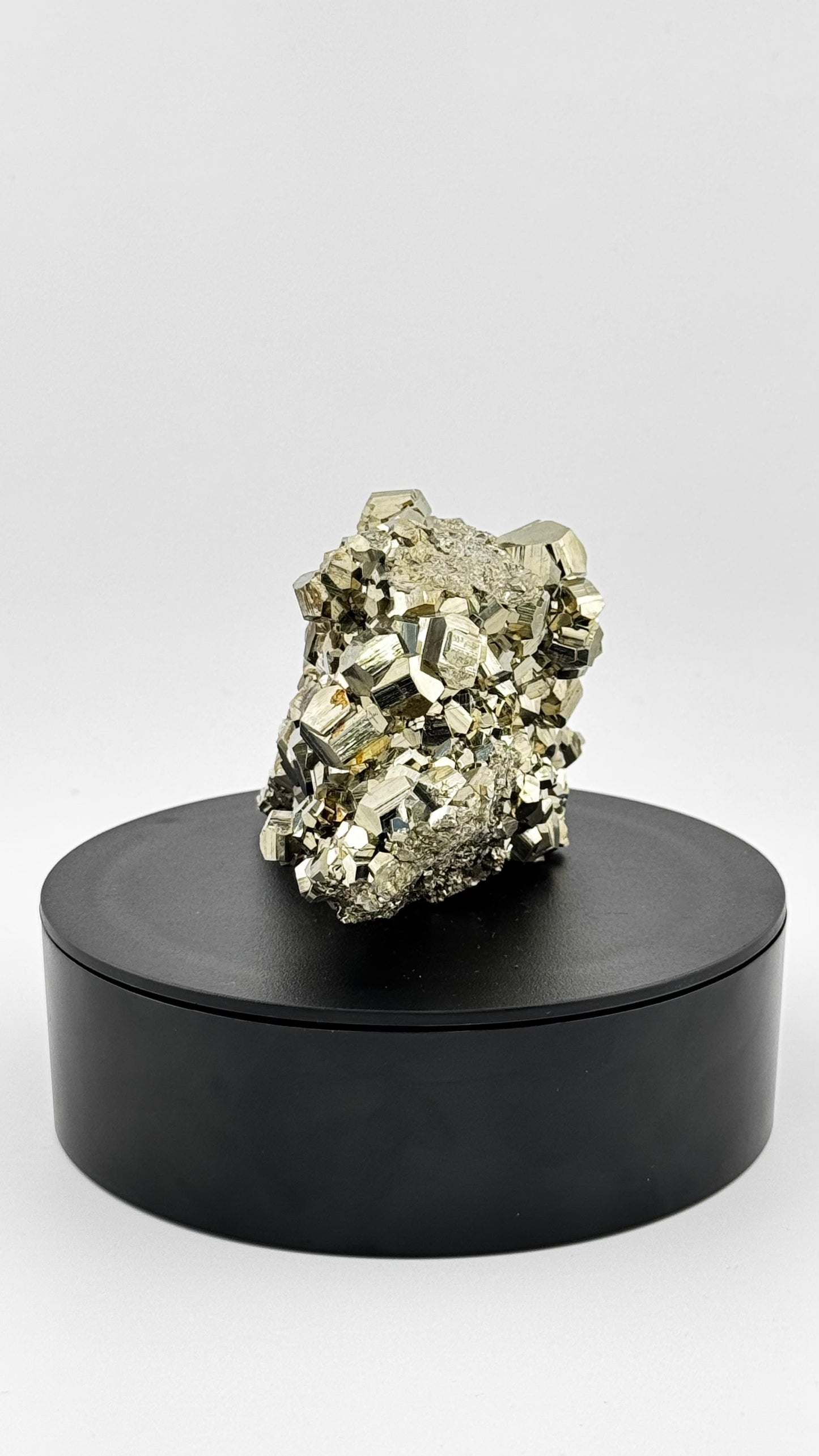 Pyrite Stage – Huanzala Mine, Ancash, Peru | 746g