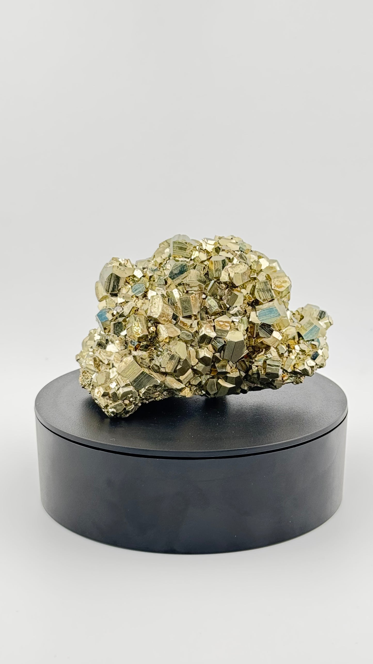 Pyrite Stage – Huanzala Mine, Ancash, Peru | 746g